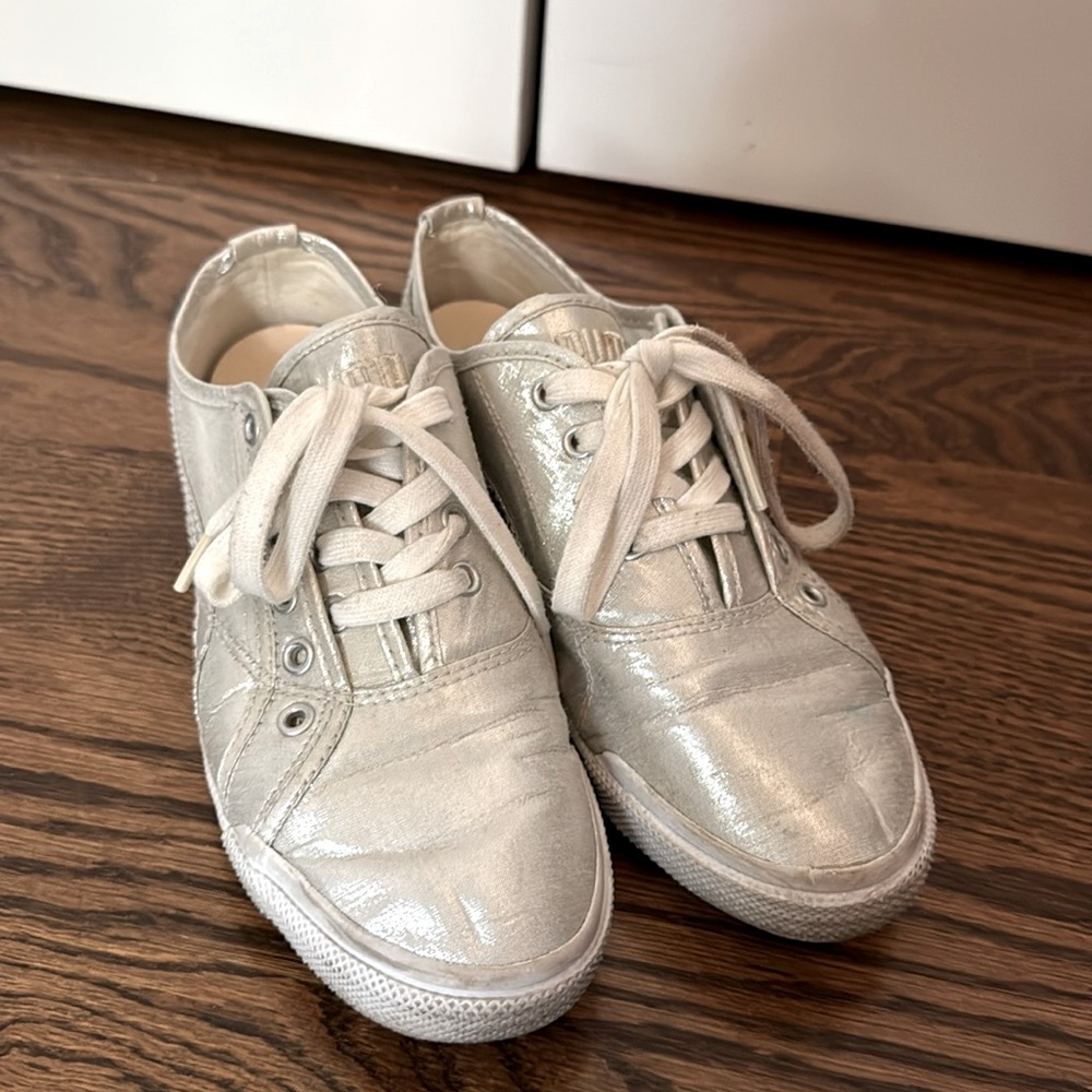 Metallic puma shows- W7.5